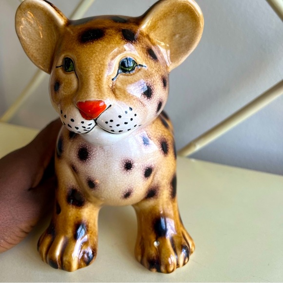 Vintage Ceramic baby tiger Figurine. Made in Italy - Picture 7 of 11